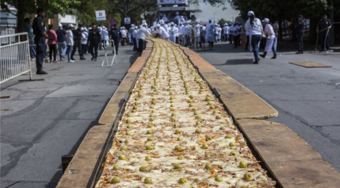la pizza mas larga del mundo
